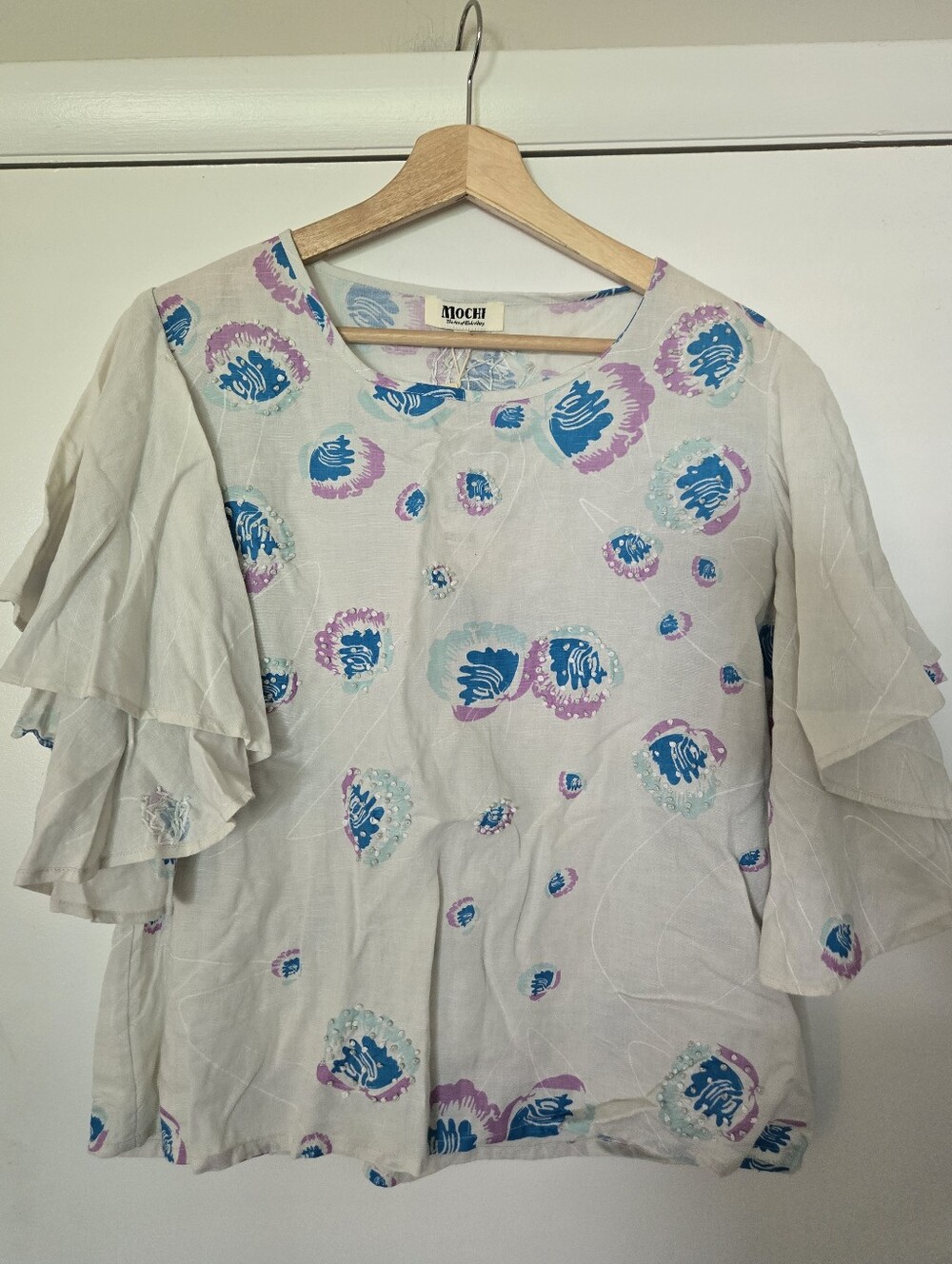 NWT Mochi Embroidered Flutter Sleeve Linen Cream Top Size L
